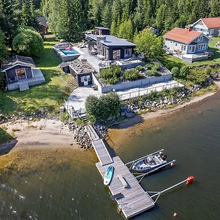 Cottage By The Sea-2
