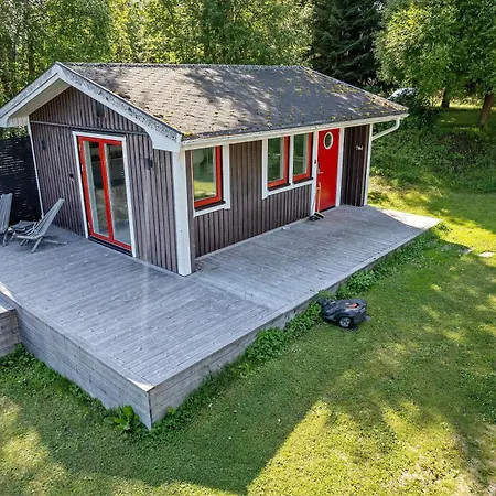 Cottage By The Sea-3